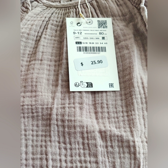 Zara Textured Ruffled Shirt - Picture 2 of 2